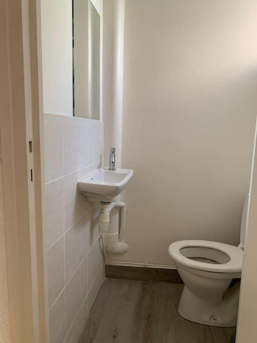 Aubenas : Beau Studio, Proche Du Chateau Ngoại thất bức ảnh
