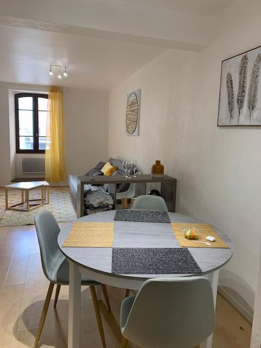 Aubenas : Beau Studio, Proche Du Chateau Ngoại thất bức ảnh